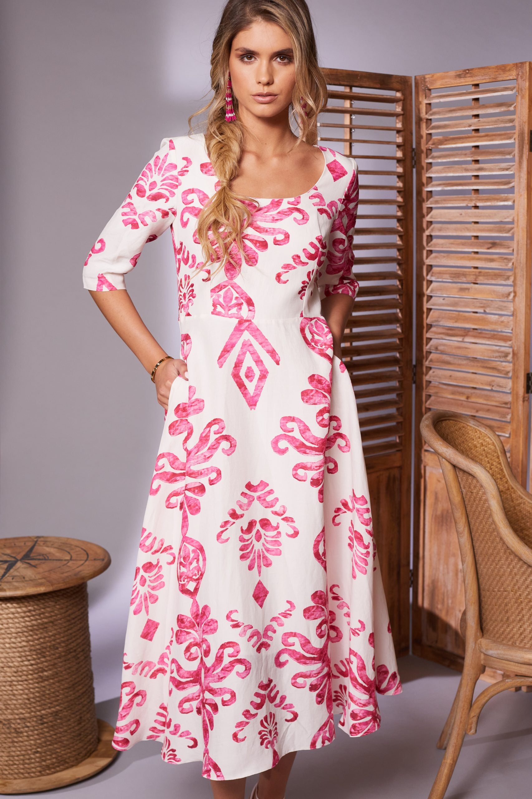 Round neck printed dress