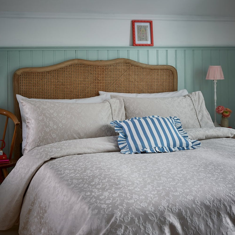 Floral Trail Jacquard Duvet Cover Set - Soft Linen