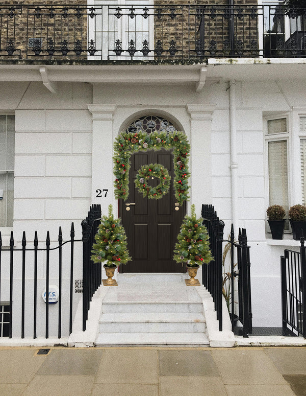 Pre-Lit Cone & Berry Porch Set