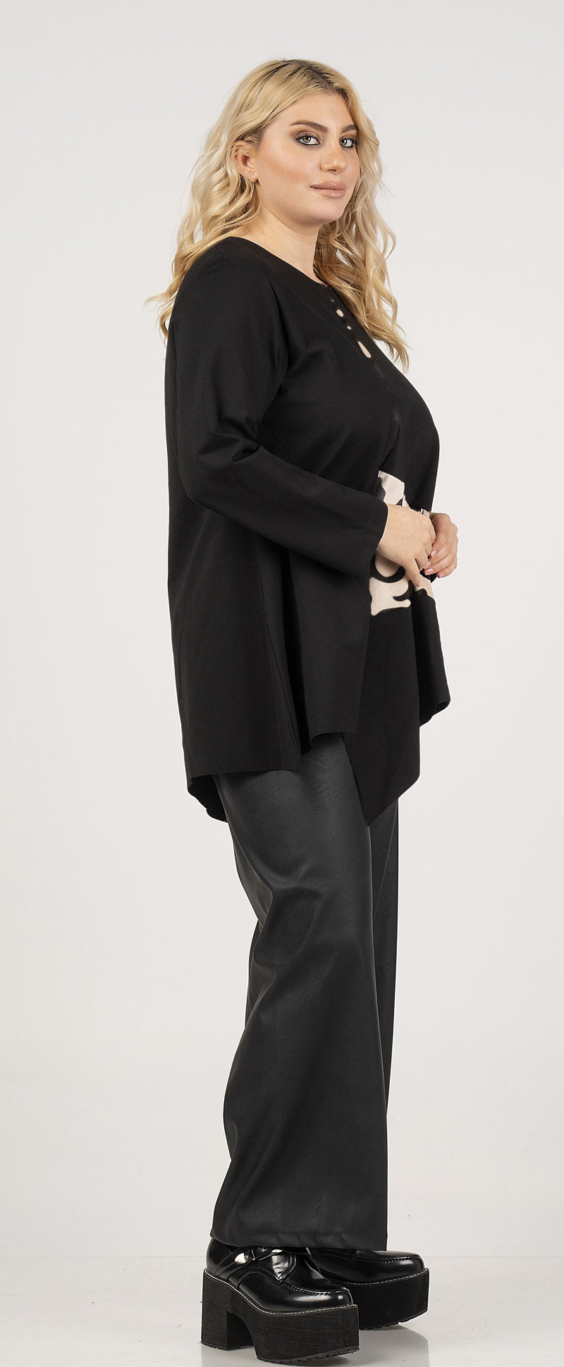 BLACK TOP WITH LEOPARD PRINT PANEL - Black