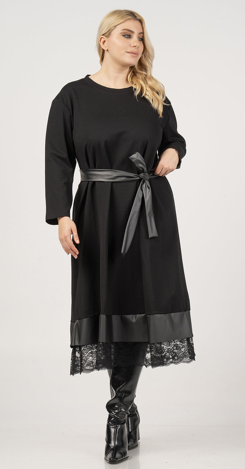 DRESS WITH PLETHER AND LACE TRIM - Black