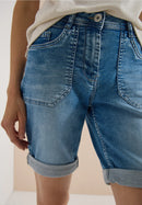Style Tracey Shorts Jogger - Mid Blue Wash