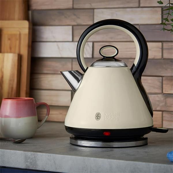 Traditional Kettle - Cream