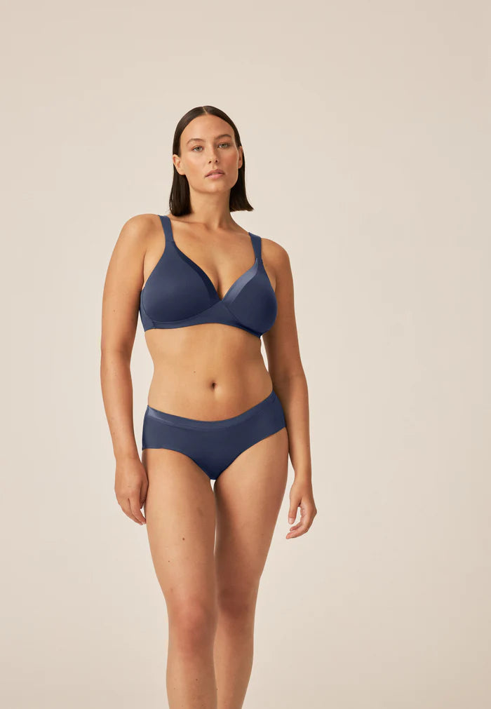 Padded Non-Wired Moulded Bra - Navy