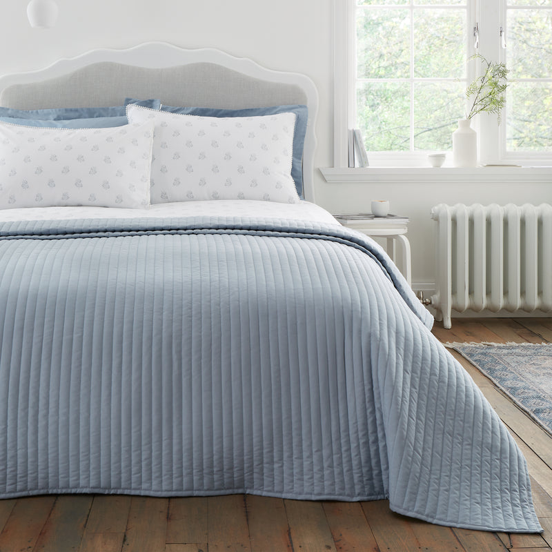 Quilted Lines Bedspread 220x230 - Blue