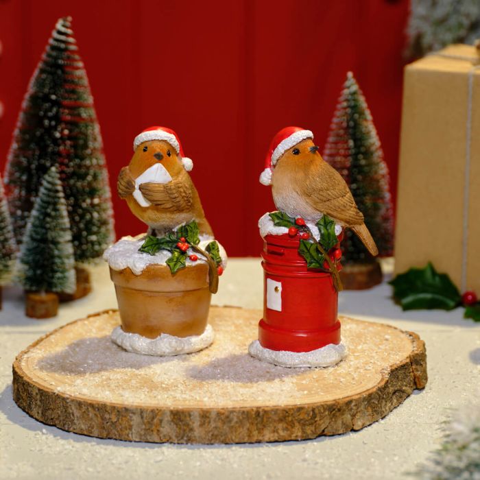 Festive Robin with Plant Pot & Post Box
