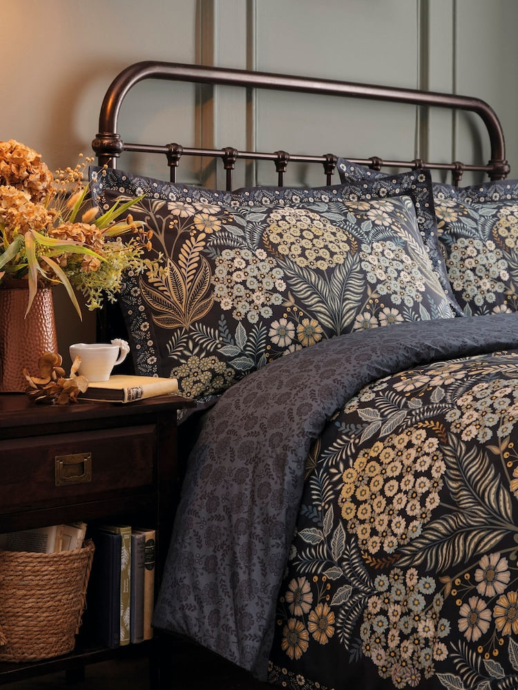 Evelina Navy Duvet Cover Set - Navy