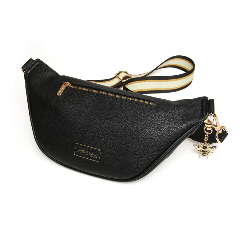Banana Crossbody - Black