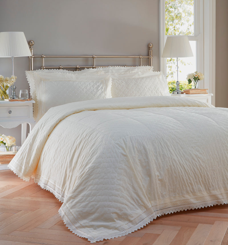 Broderie Balmoral Throw - Ecru