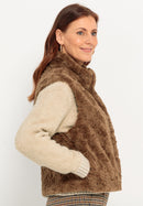 Simplicité Tabea Gilet - Chestnut