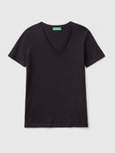 V Neck T-Shirt - Black