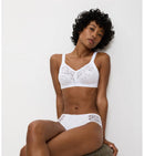 Delicate Doreen Non-Wired Everyday Bra - White