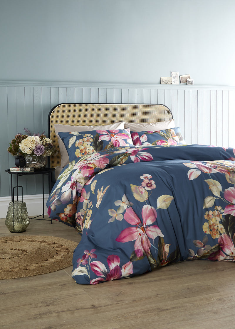 Floral Humming Bird Duvet Cover Set - Navy
