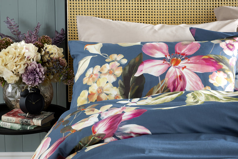 Floral Humming Bird Duvet Cover Set - Navy