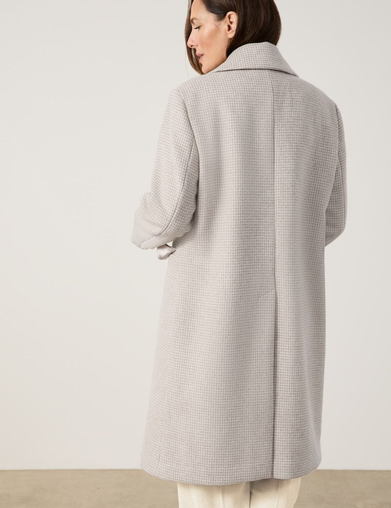 Symbiotic Red Wool Coat - Creme Houndstooth