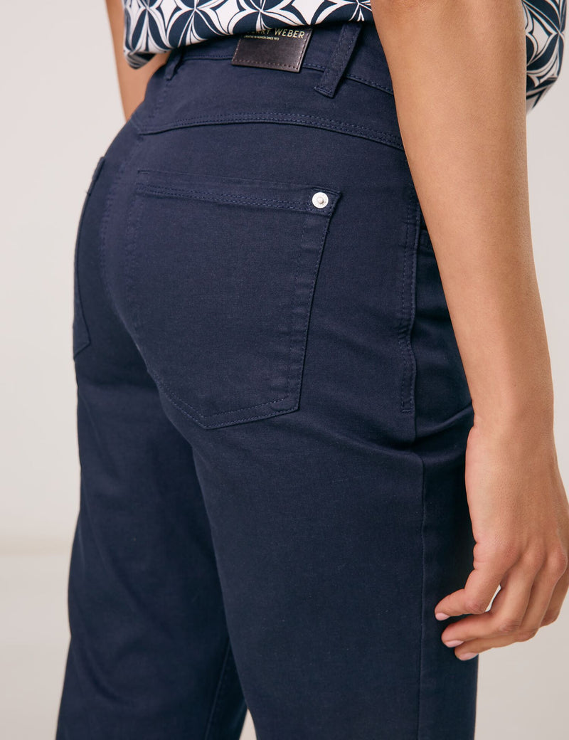 Timeless Cool Cropped Jeans - Navy