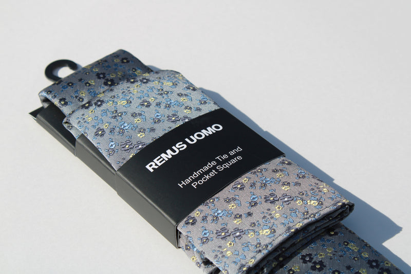 Tie & Pocket Set - Dark Grey