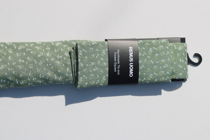 Tie & Pocket Set - Light Green Grey
