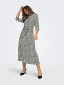 Starr Life 3/4 Maxi Dress - Black Daisy Flower