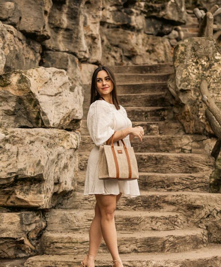 Large Square Straw Tote - Cognac