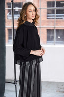 Cutaway Collar Top - Black/off White