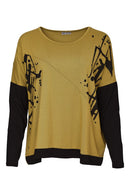 Front AngleSeam Placement Print Top - Avacado/black