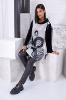 Circle Print Tunic Top - Black/beige