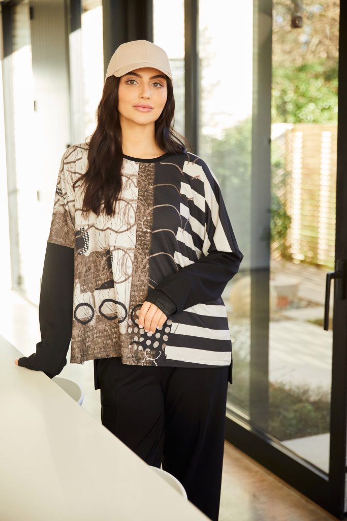 Side Stripe Print Top - Black/sand