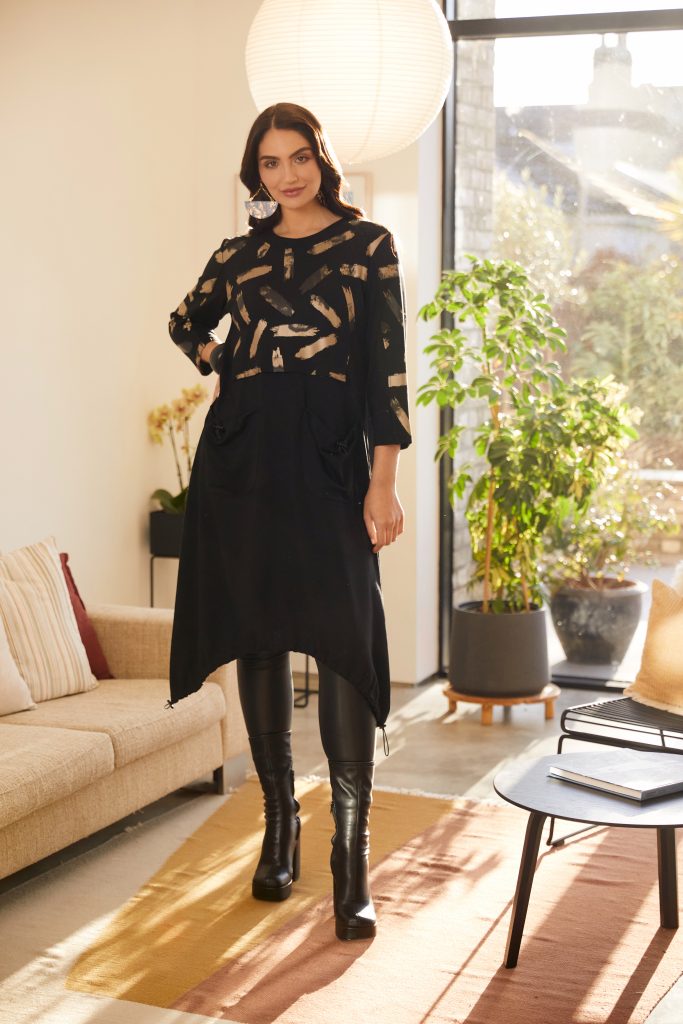 Contrast Skirt Panel Print Dress - Black/bronze