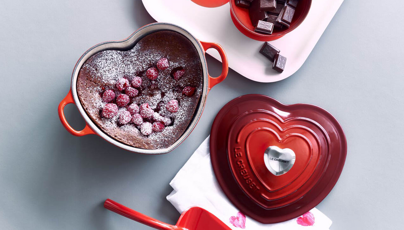 Cast Iron 20CM Heart Casserole with Heart Knob - Cerise