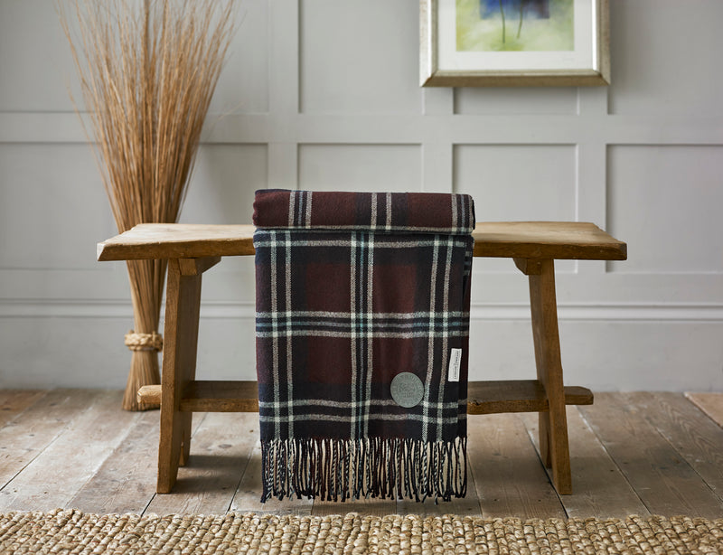 Broden Burgundy Acrylic Throw 140x185