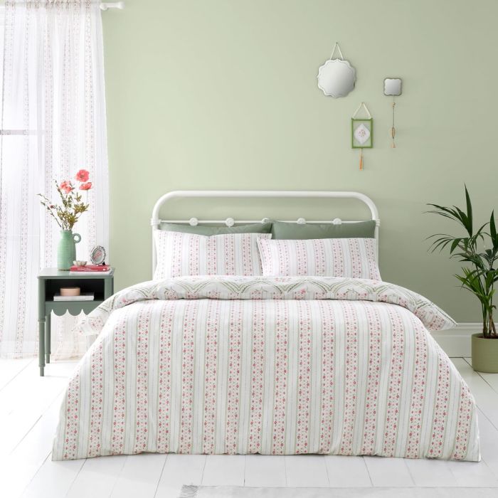 Cameo Floral Duvet Cover Set