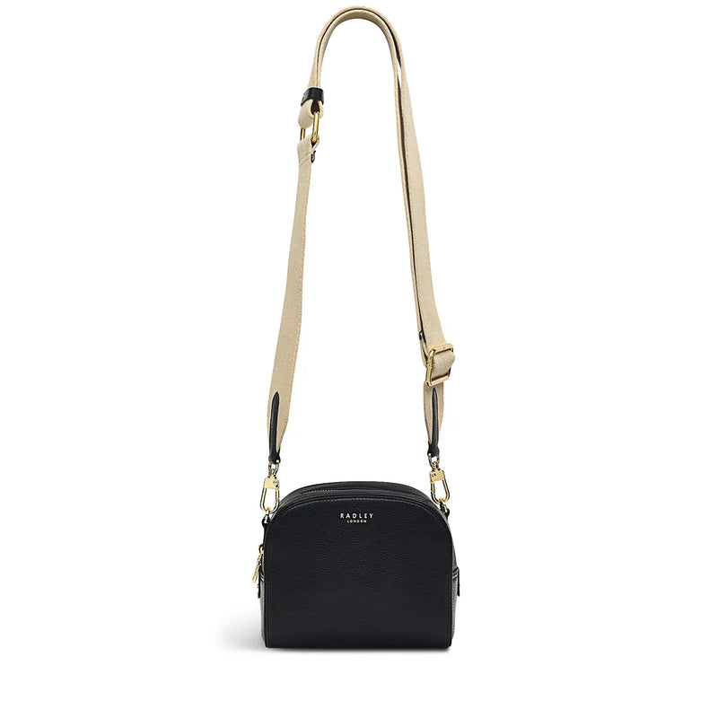 ArdenCrescent ZipAround Crossbody - Black