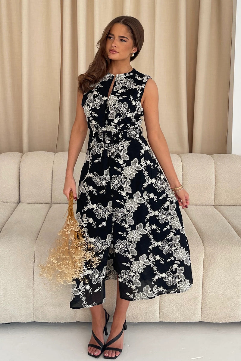 Cordelia Embroidery Dress - Black