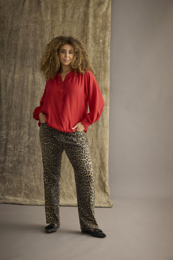 Scallop Trim Top - Red