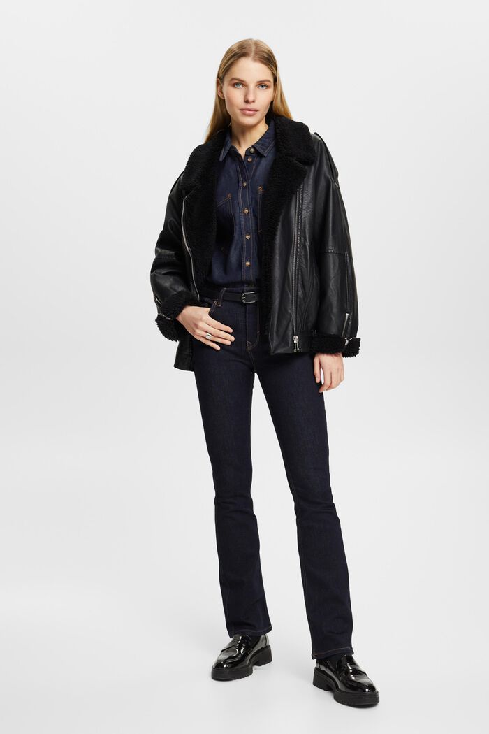 Bootcut - Blue Dark Wash