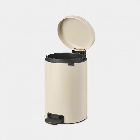 Newlcon 12 Litre Pedal Bin Soft Beige