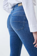 Secret Glamour Capri - Mid Wash