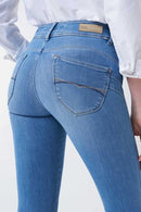 Secret Capri - Light Wash