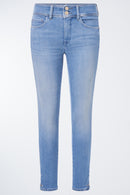 Secret Capri - Light Wash