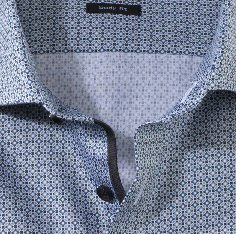 Body Fit Shirt - Black