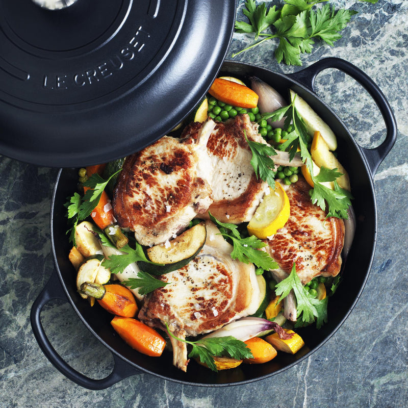 Signature Cast Iron Shallow Casserole 26cm - Satin Black