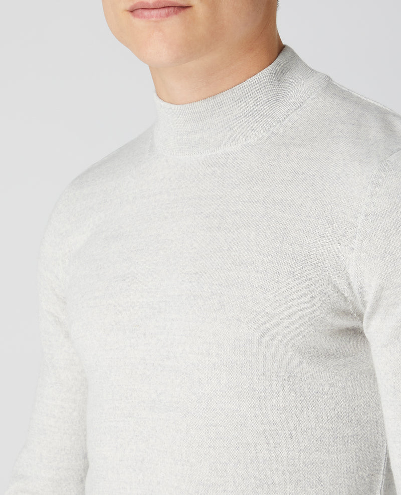 Turtle Neck Knitwear - Light Grey