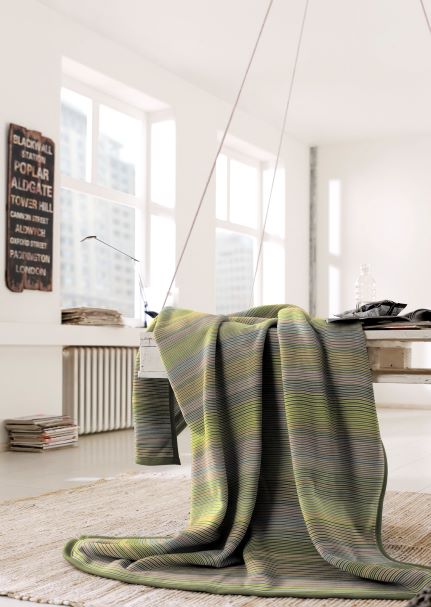 Cotton Rich Line Green Throw 150x200cm