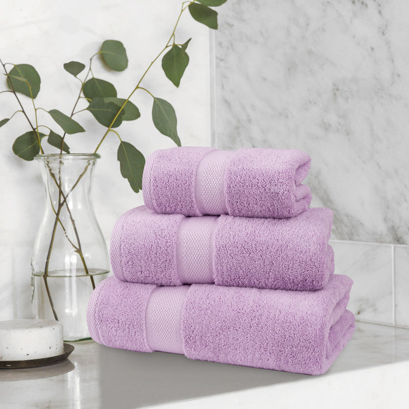 Relax Plain Dye 700 GSM Towel - Lilac