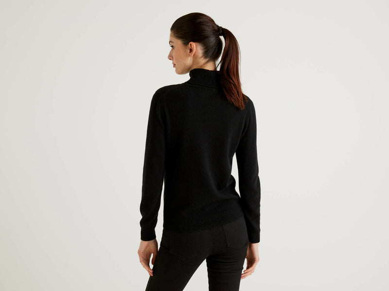 Basic Turtle Neck Jumper - Black