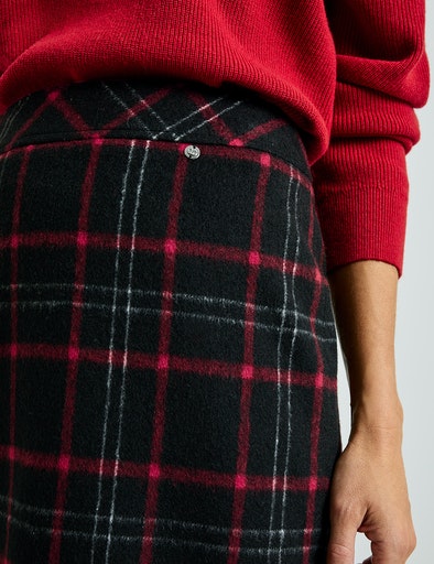 Urban Warrior Skirt - Black/red