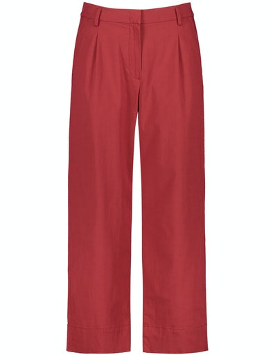 Neutral Simplicity Cropped Trouser - Wine