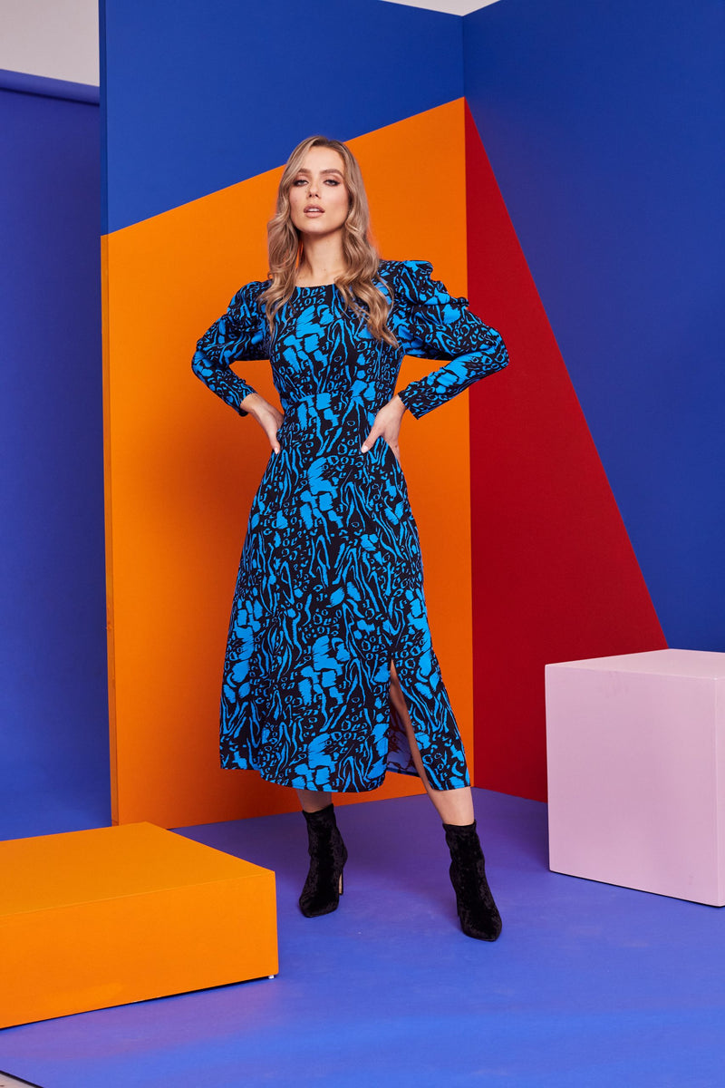 Curved Gather Waist Dress - Black/ocean