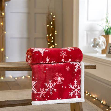 Christmas Flakes Printed Flannel Throw - Red